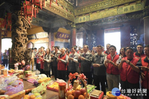 市長於廣隆宮參香祈福

