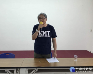 台中市國民黨部主委陳明振26日宣布請辭主委一職。