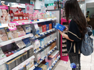 面膜保養不需複雜的保養程序，是時下方便有效的保養方式。