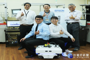 崑山科大電通系學生企業留用率百分之百。
