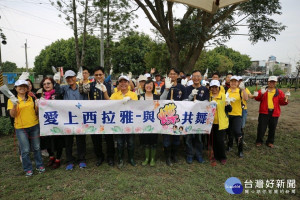 「愛上西拉雅-與蝶共舞」蜜源植物種植活動，共種植了高士佛澤蘭約
2,000棵。
