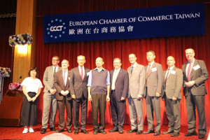 韓國瑜參加歐洲商會經貿餐敘，呼籲多投資高雄。（圖／記者何沛霖攝）