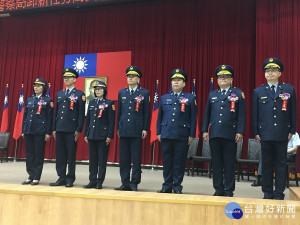 南投縣7位分局長調動1日授階及履新。（記者扶小萍攝）