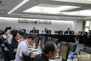 台南市召開投資會報。