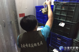 抽驗粽子。