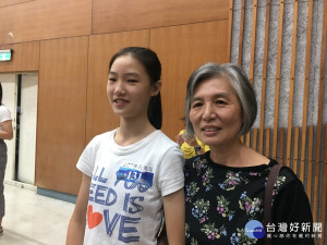 黃文觀自廣福國小畢業表現優秀。（記者扶小萍攝）