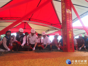 侯友宜市長主持消防局第五救災救護大隊、中隊及車輛保養中心新建工程動土典禮