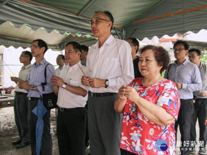 新北市新莊區光明段及鶯歌區陶瓷段二處危老重建案24日同時舉辦拆除儀式！副市長謝政達出席為拆除儀式祈福