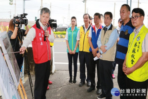 黃偉哲市長視察學甲抽水站。