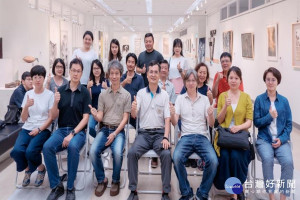 長榮大學與淮陰師範學院合辦教師創作聯合展。