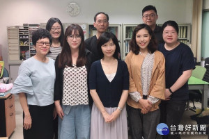 師長訪視實習學生。