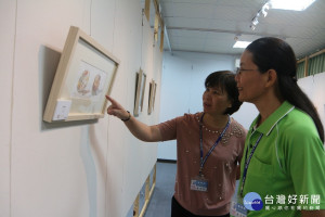 社區藝術巡迴展在學甲藝文展示館展出。