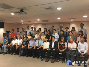 來自全國各縣市獲獎代表。（記者扶小萍攝）