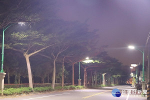 集集鎮各處路燈持續修繕更新，不僅具備節能、融合環境之美觀，也提升環境在夜間呈現景色效果。