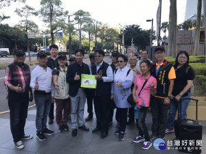 中市公車停靠區科技執法獲肯定　台南市府觀摩取經