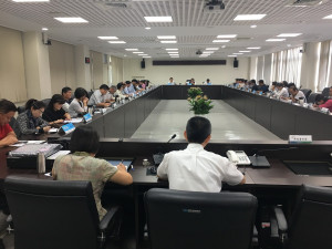 林縣長主持縣務會議。（記者扶小萍攝）