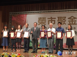 全台菜市仔大車拼　北市摘下364顆星