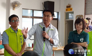 立委蘇治芬接獲農民反映所在農會不收購情形，農委會陳吉仲主委再度來到雲林水林、褒忠及元長鄉，向農民說明政府協助農民收購的情形，要農民千萬放心。