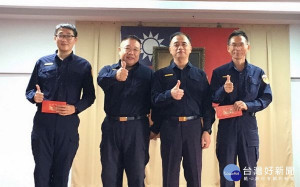 北港警分局表揚執行績效優異、勤務落實、積極協助民眾解決困難及服務態度良好之員警，亦表彰水林、蔦松所查緝連續竊盜案的有功人員。