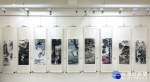 亞太國際墨彩藝術聯盟於中興展精彩創作。（文化局提供）