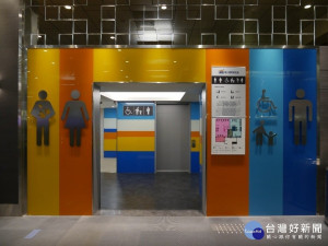 標竿獎-松山機場(交通類)（圖／台北市環保局提供）