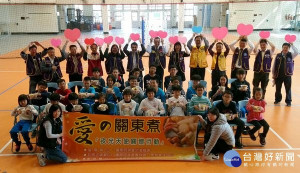 「愛的關東煮夜光天使關懷行動」起跑，將提供夜光天使班及弱勢學童課輔班近1200個小朋友，在寒冷的冬天裡享用熱呼呼的關東煮。