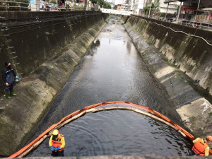 水肥業者槽車偷排廢油污染大坑溪　北市環保局開罰並撤證