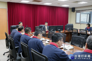 內政部長抵南投縣警局視察。（縣警局提供）