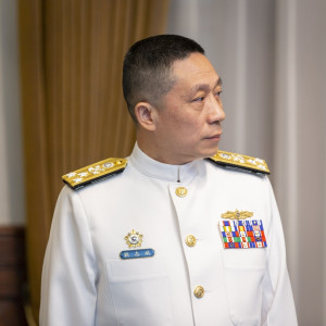由於此次黑鷹直升機迫降事件，造成參謀總長沈一鳴上將等8位軍士官罹難，因此國防部2日晚間宣布劉志斌暫代參謀總長一職，直至總統蔡英文公布正式人選。（圖／總統府Flickr）