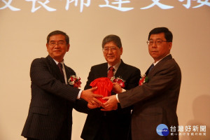 南開科大校長將由許聰鑫（右）接掌。（記者扶小萍攝）