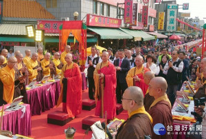 北港朝天宮「全球武漢肺炎除疫息災梁皇大法會」啟建圓滿，盼能藉由宗教力量穩定民心、消災祈福，護佑眾生。