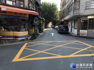 北市臨沂街換膚　東門商圈好吃又好行（圖／台北市新工處提供）