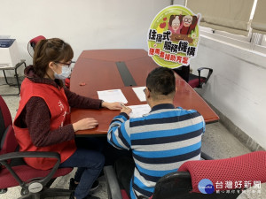 照顧失能家人　中市長照2.0啟動住宿式機構補助