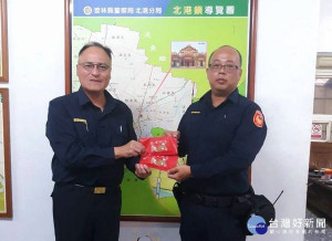 北港派出所員警主動盤查破獲毒品案件，與蔦松派出所員警積極偵破多起竊