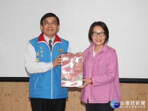 南投縣道131線邊坡防護工程有效減災榮獲今年行政院公共工程金質獎，苗栗縣副縣長鄧桂菊27日率縣府各鄉鎮公所工程專業人員專程前往觀摩考察。