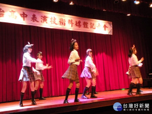 明台學生演出。林重鎣攝