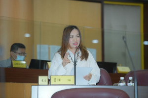 ▲市議員陳瑛針對原鄉文化紮根和水蜜桃農業等議題質詢。