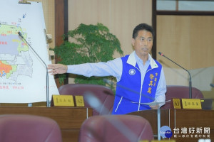 ▲桃園航空城土地徵收工作開始，市議員徐其萬質詢提醒各項安置工作要事先籌備完整。