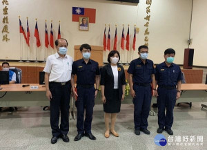 臺西分局積極協尋自殺當事人，避免憾事發生，且迅速偵破刑案，有效維護治安，縣長張麗善及警察局長顏旺盛特頒獎表揚，提振基層士氣。