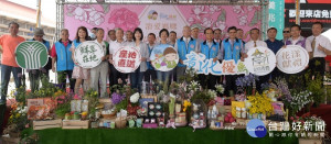 母親節檔期！王惠美與農友北上聯合行銷彰化優鮮農產品。

