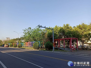 配合「新營美術園區」調整為公園道用地及公園道兼供水溝使用