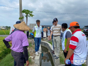 立委劉建國接獲農民陳情排水設施年久失修，即邀集雲林農田水利會長洪國浩及地方議員、代表、里長、社區理事長等，會勘研擬改善。