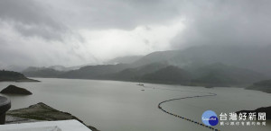 南化水庫因豪大雨濁度升高。