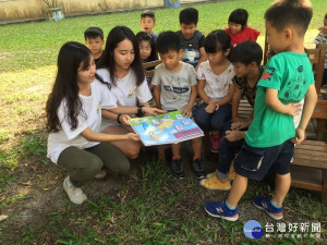 朝陽科大同學設計低年級食農教育教材。（水保局提供）