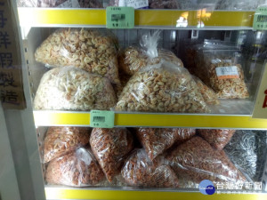 南投衛生局端節前抽驗食材均符規定。（衛生局提供）