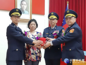 南投縣政府警察局信義分局分局長交接布達典禮。