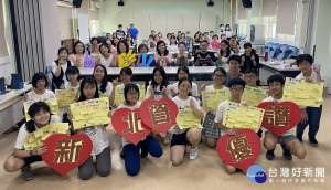 國中學術語文資優假日方案—國文組成果發表會日前於秀山國小資優教育資源中心舉行