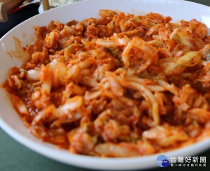 看起來挺好吃的吱吱醬-梅子酸辣醬泡菜。