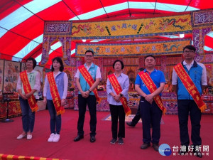 員埔路祈安路祭普度法會，由縣長王惠美開香，與會貴賓還有立法委員謝衣鳳、陳素月、彰化縣議員劉惠娟、陳玉姬、凃俊任、員林市長游振雄、埔心鄉長張乘瑜、大村鄉公所機要秘書鄭俊良、大村鄉民代表會主席游振府、五通宮主委游博程、護安祠主委葉天生、五龍宮主委黃也早、福天宮主委賴文昌、慈天宮主委高金定、靈聖宮主委吳景亮及各宮廟代表。