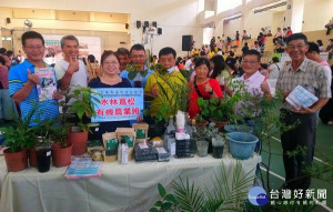 雲林縣海線社區大學期末成果展於北港鎮立體育館熱鬧登場，動靜態演出展現多元學習的活力與豐富的學習成果。